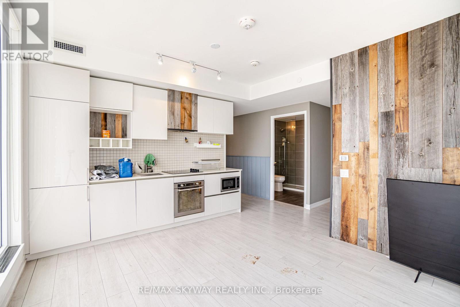 #5702 5 BUTTERMILL AVENUE - 9