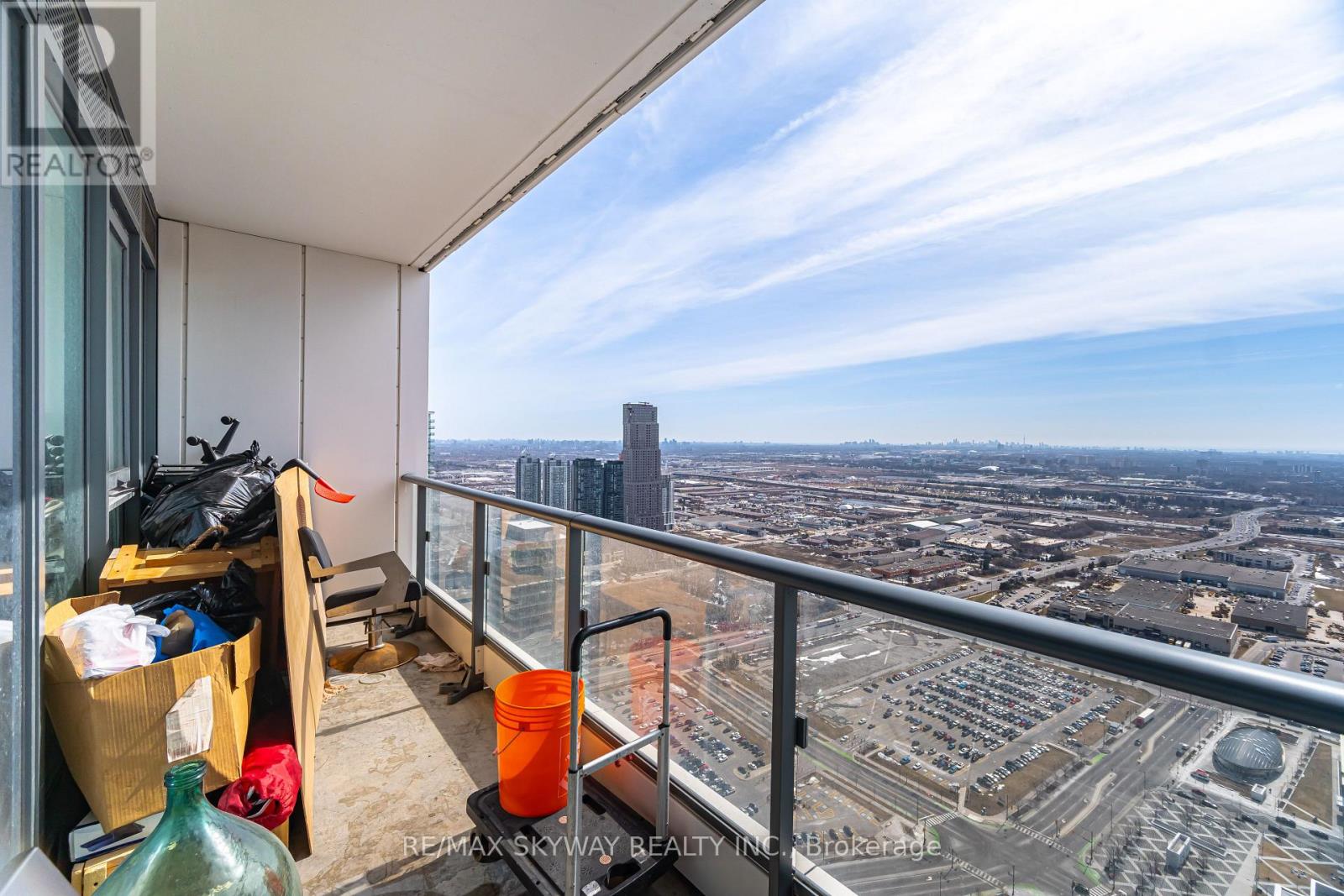 #5605 898 PORTAGE PARKWAY - 30
