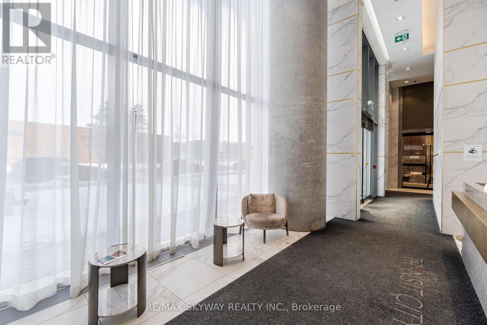 #5605 898 PORTAGE PARKWAY - 35