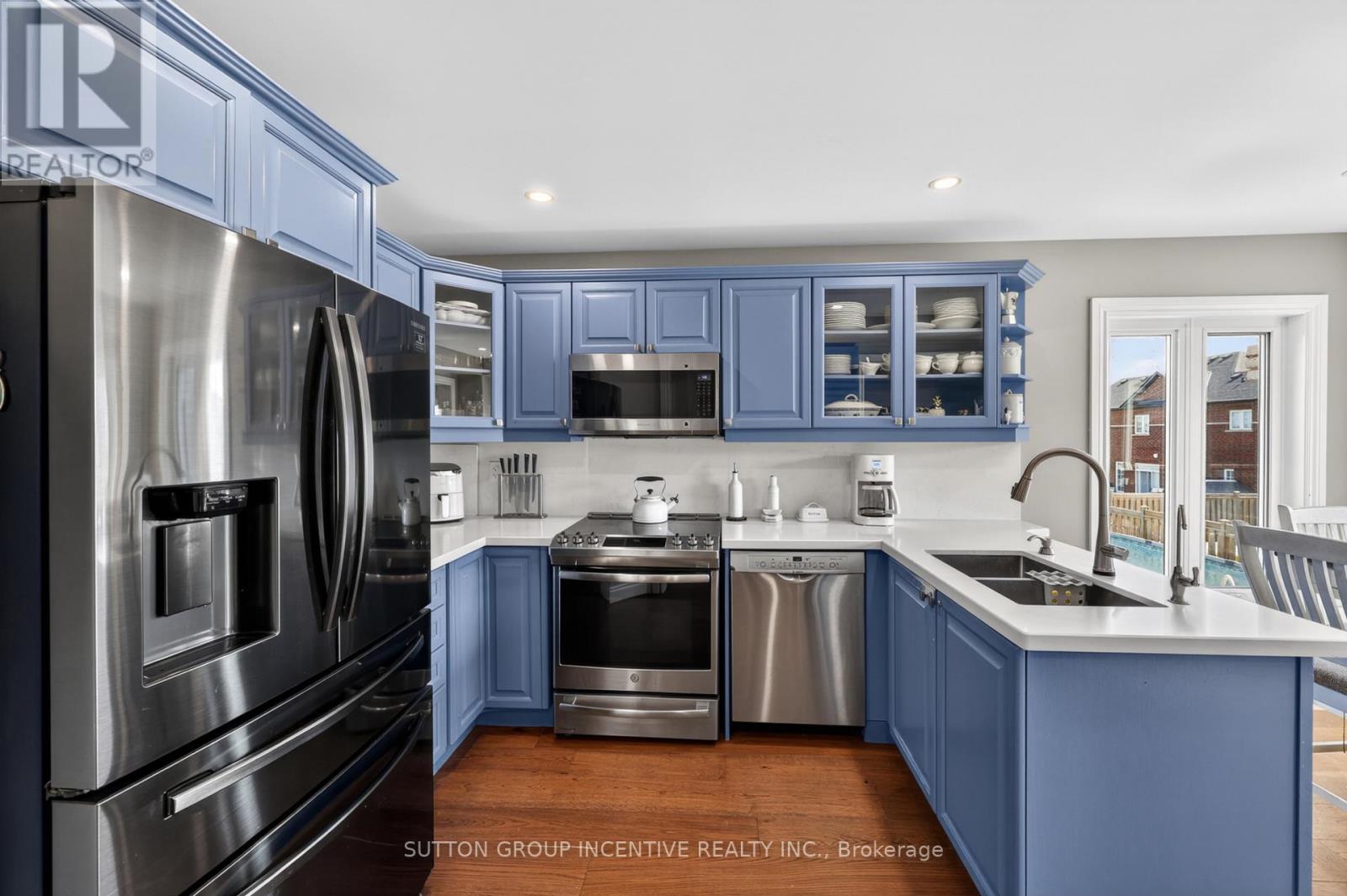 60 SUCCESSION CRESCENT - 13