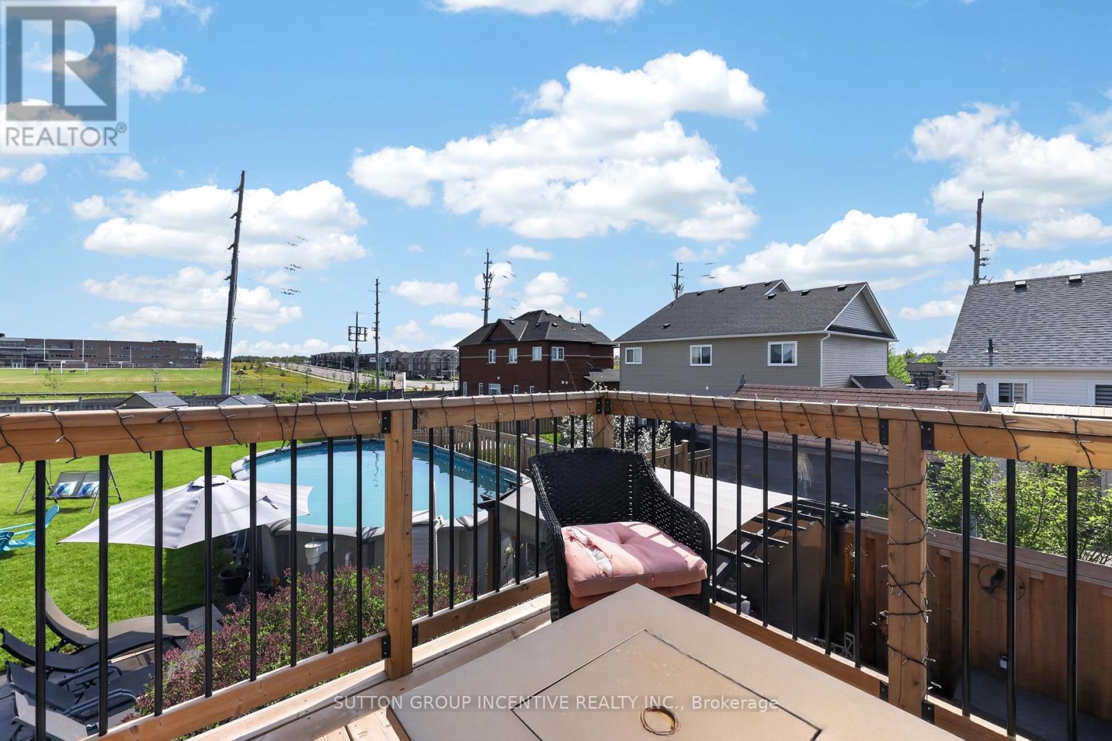 60 SUCCESSION CRESCENT - 26