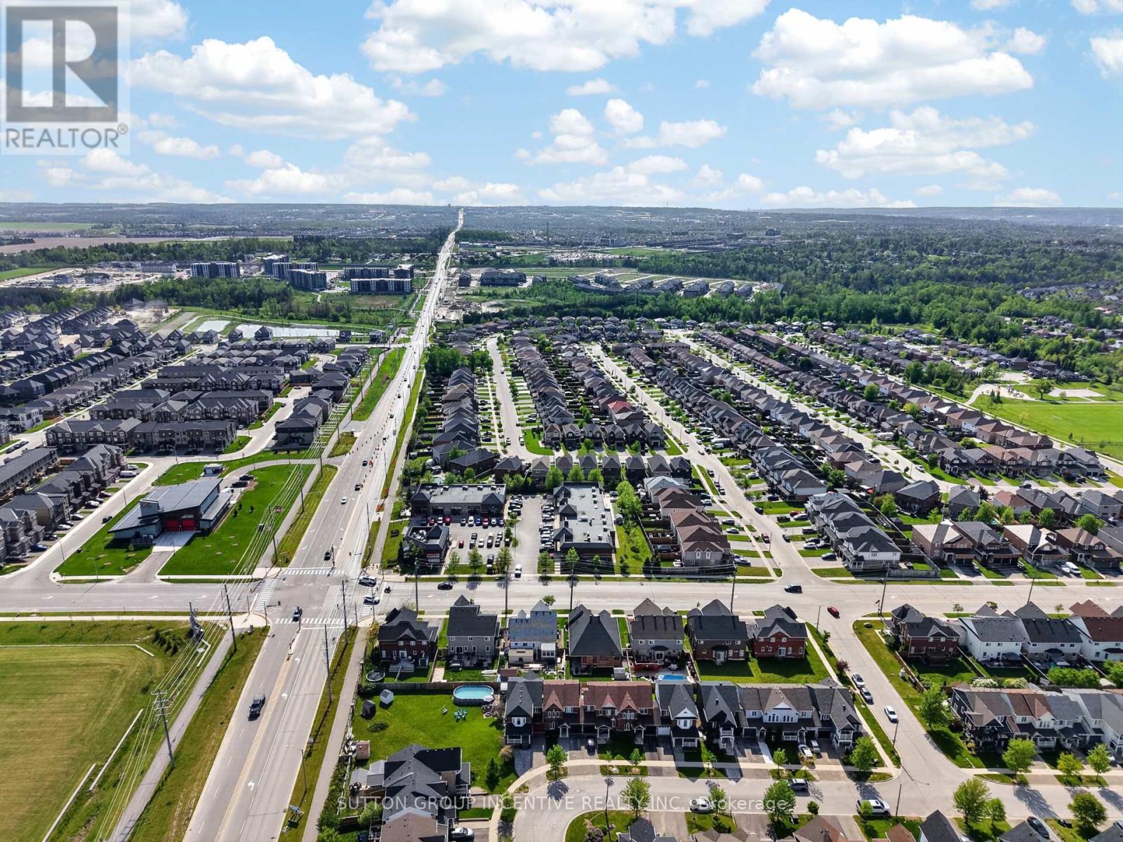 60 SUCCESSION CRESCENT - 38