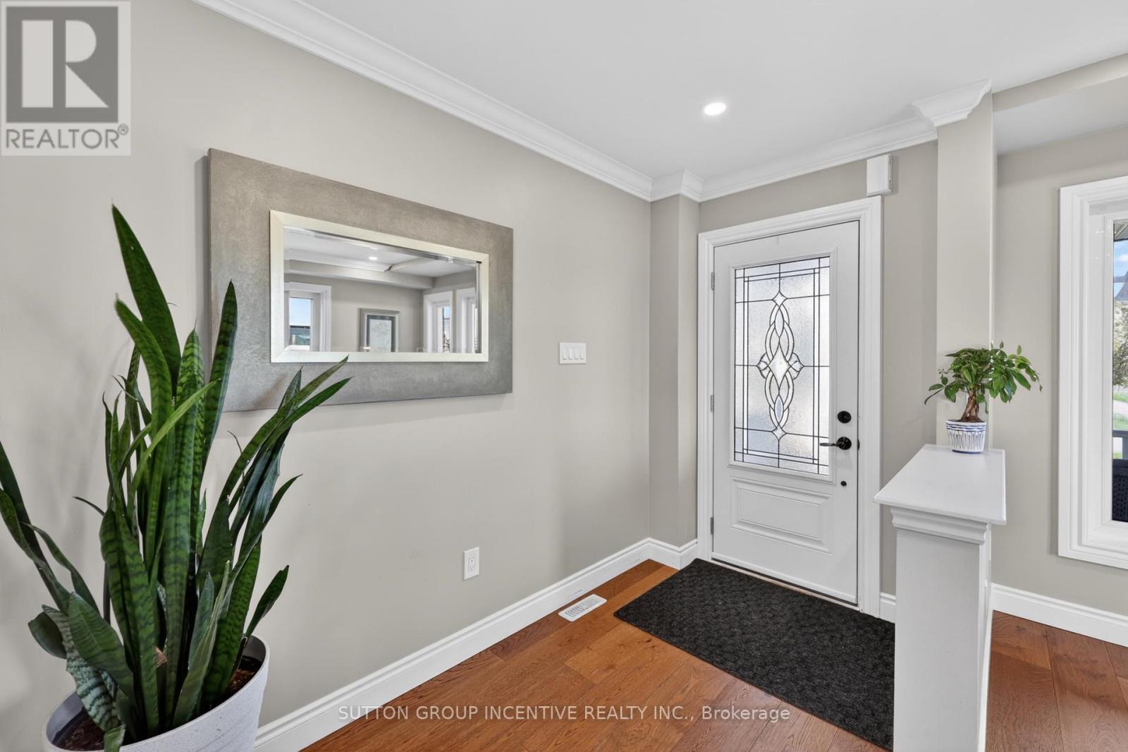 60 SUCCESSION CRESCENT - 4