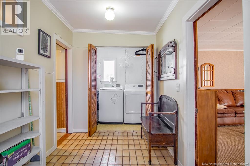 697 Bay Street - 13