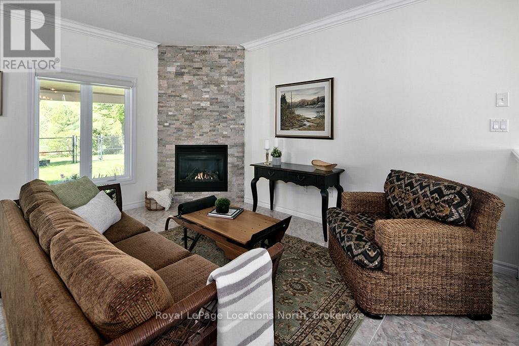 85 CHAMBERLAIN CRESCENT - 10