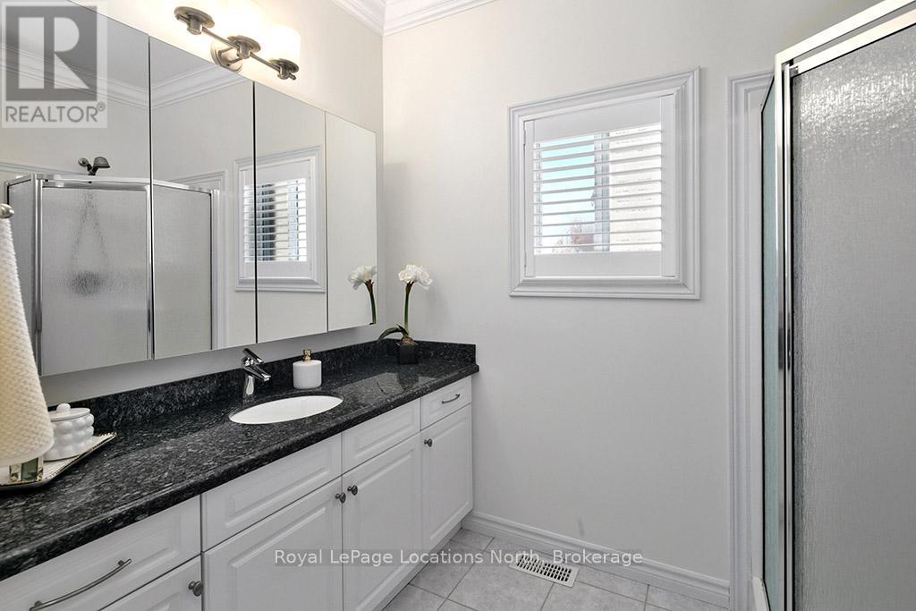 85 CHAMBERLAIN CRESCENT - 32