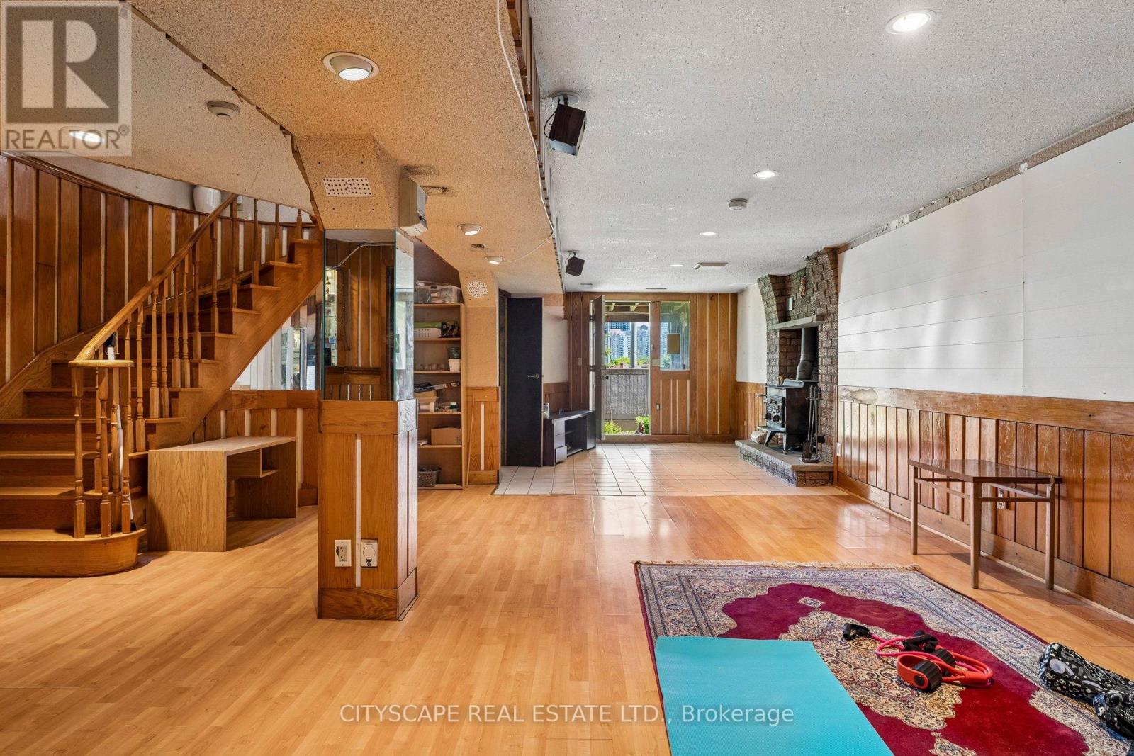 4356 WAKEFIELD CRESCENT - 38