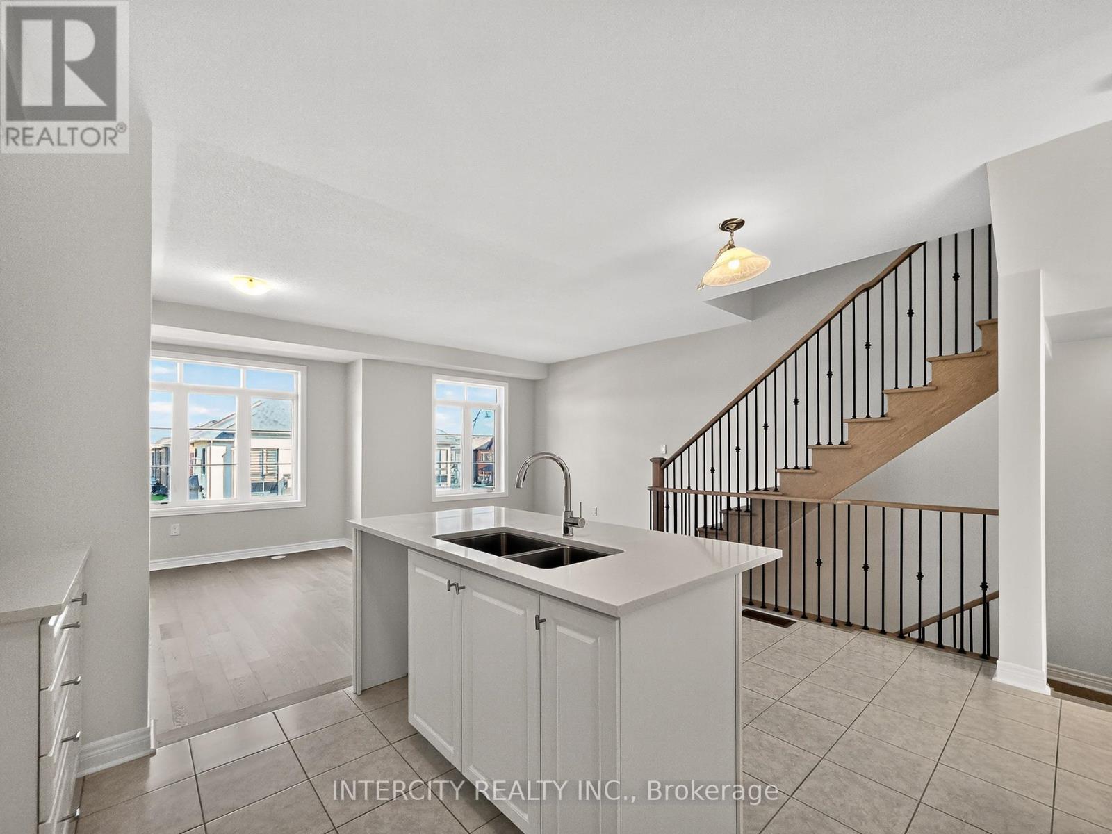 100 GRASSBANK ROAD - 19