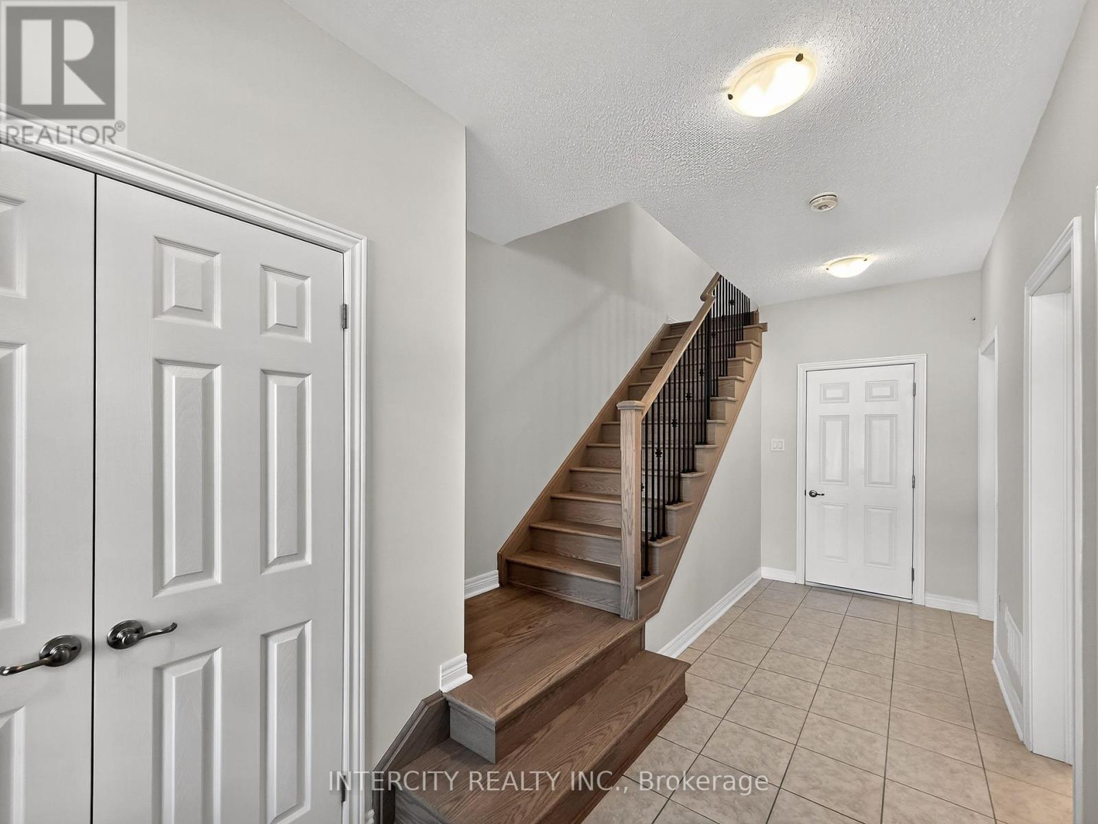 100 GRASSBANK ROAD - 6