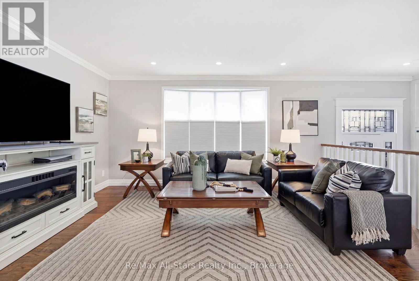 601 ALMA STREET - 7