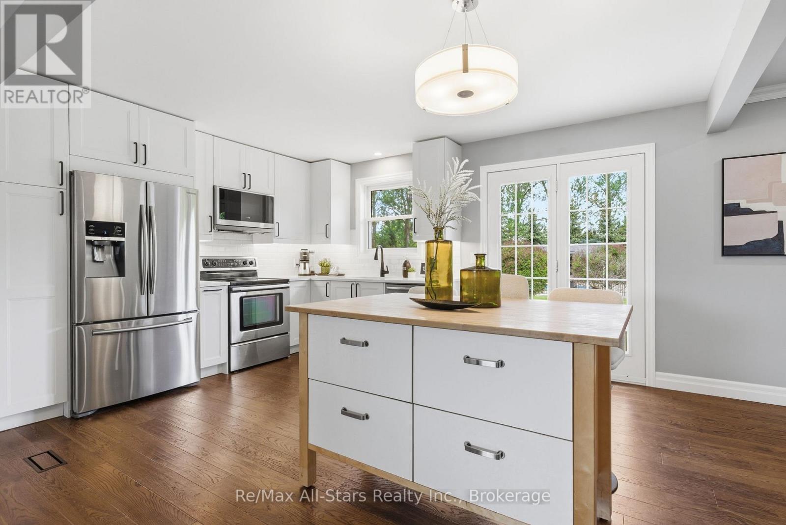 601 ALMA STREET - 9
