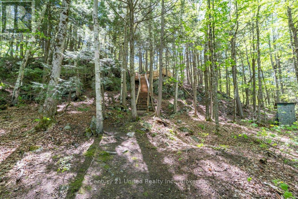 1233 STINSON DRIVE - 35