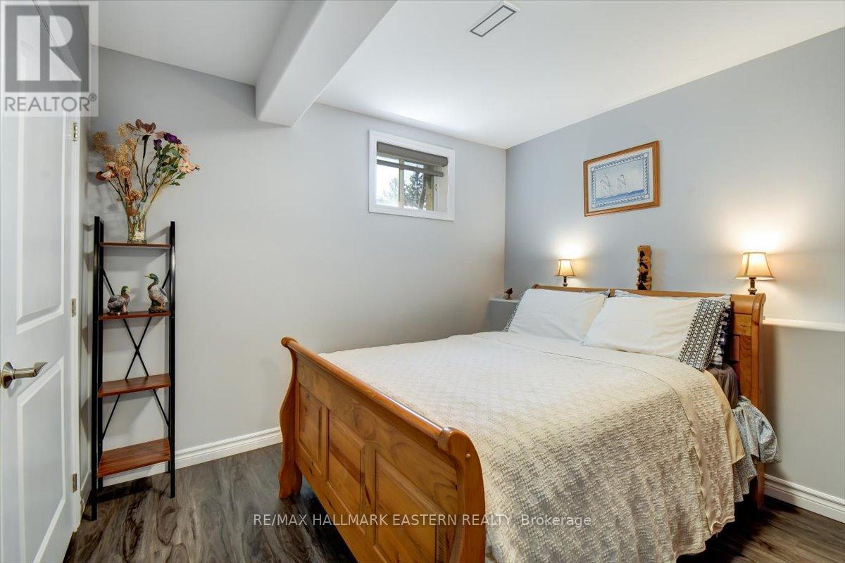 790 FIFE'S BAY MARINA LANE - 19