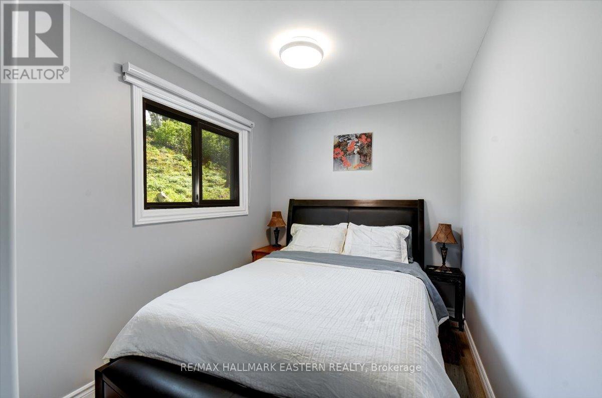 790 FIFE'S BAY MARINA LANE - 23