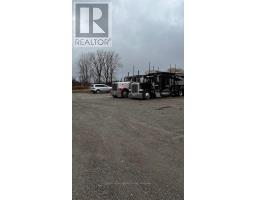 9195 Talbot Trail W, Chatham Kent, ON N0P1A0 Photo 35