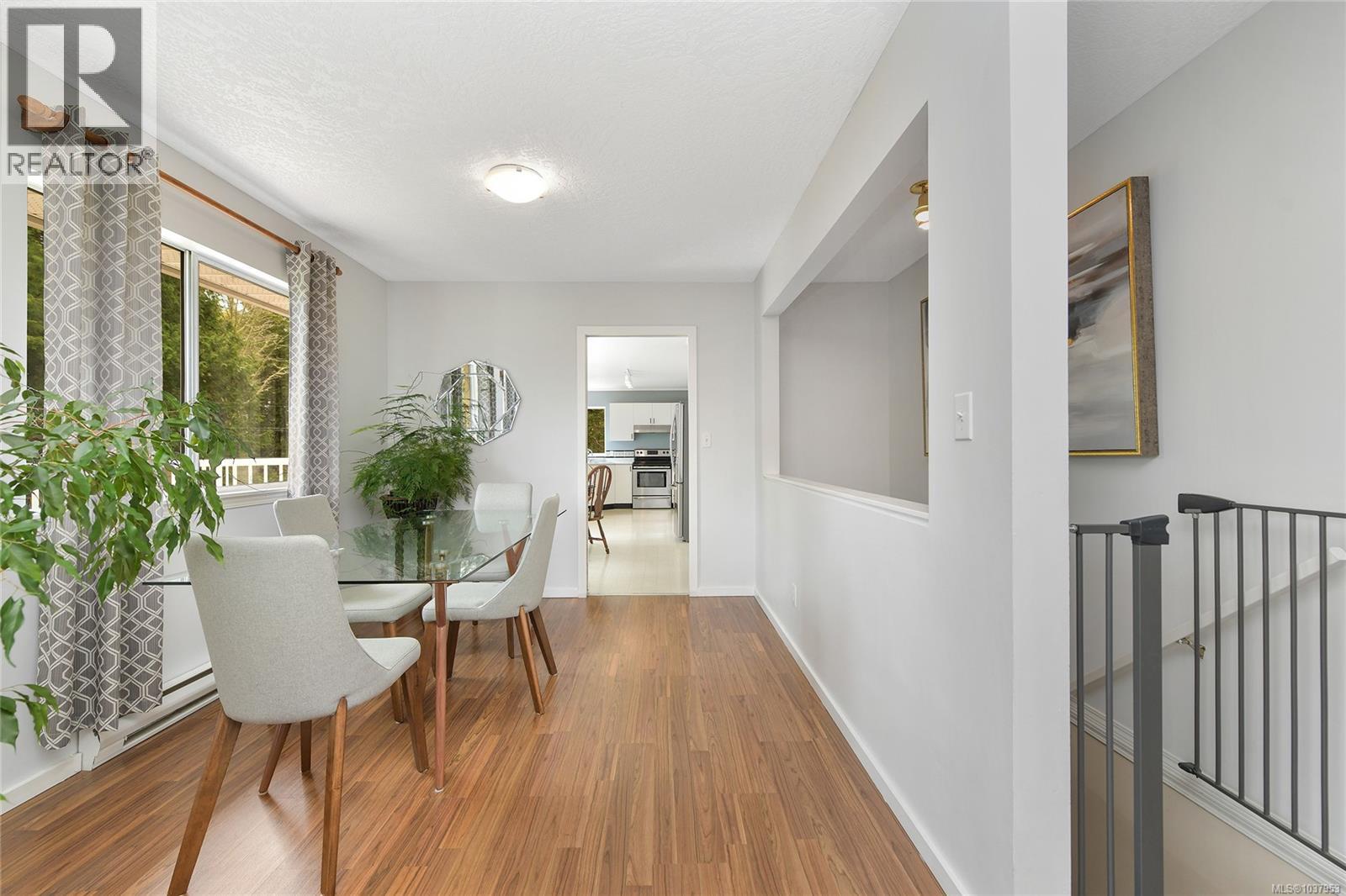 7000 MAPLE PARK Terr - 11