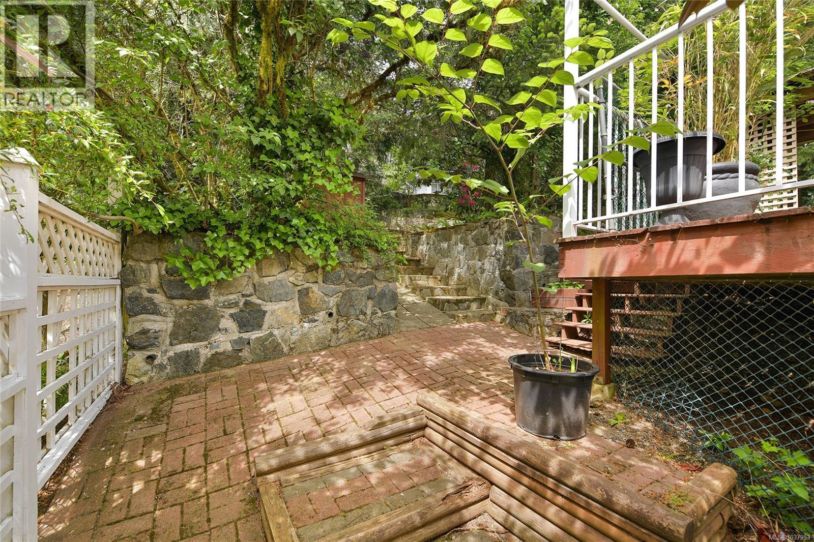 7000 MAPLE PARK Terr - 38