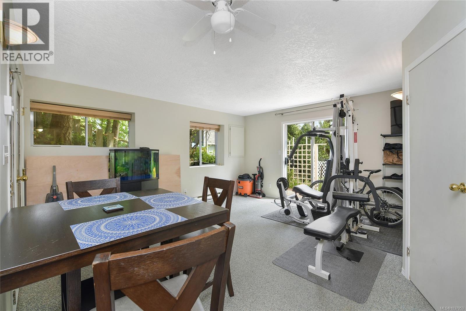 7000 MAPLE PARK Terr - 47