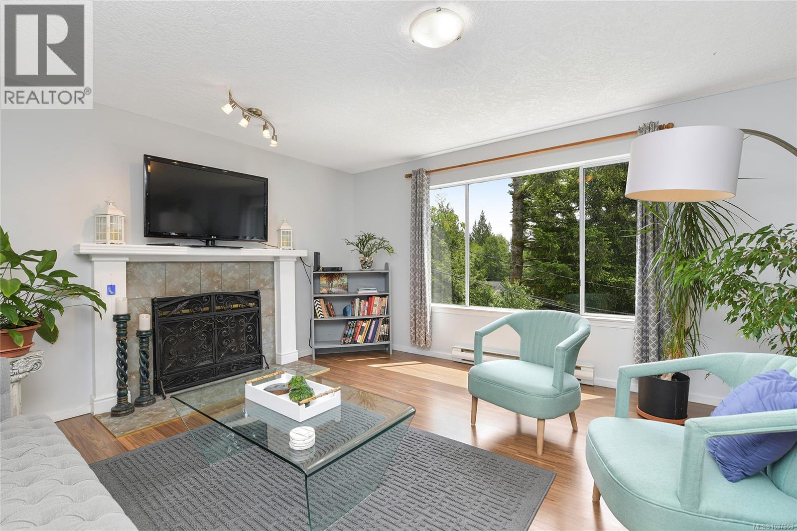 7000 MAPLE PARK Terr - 8