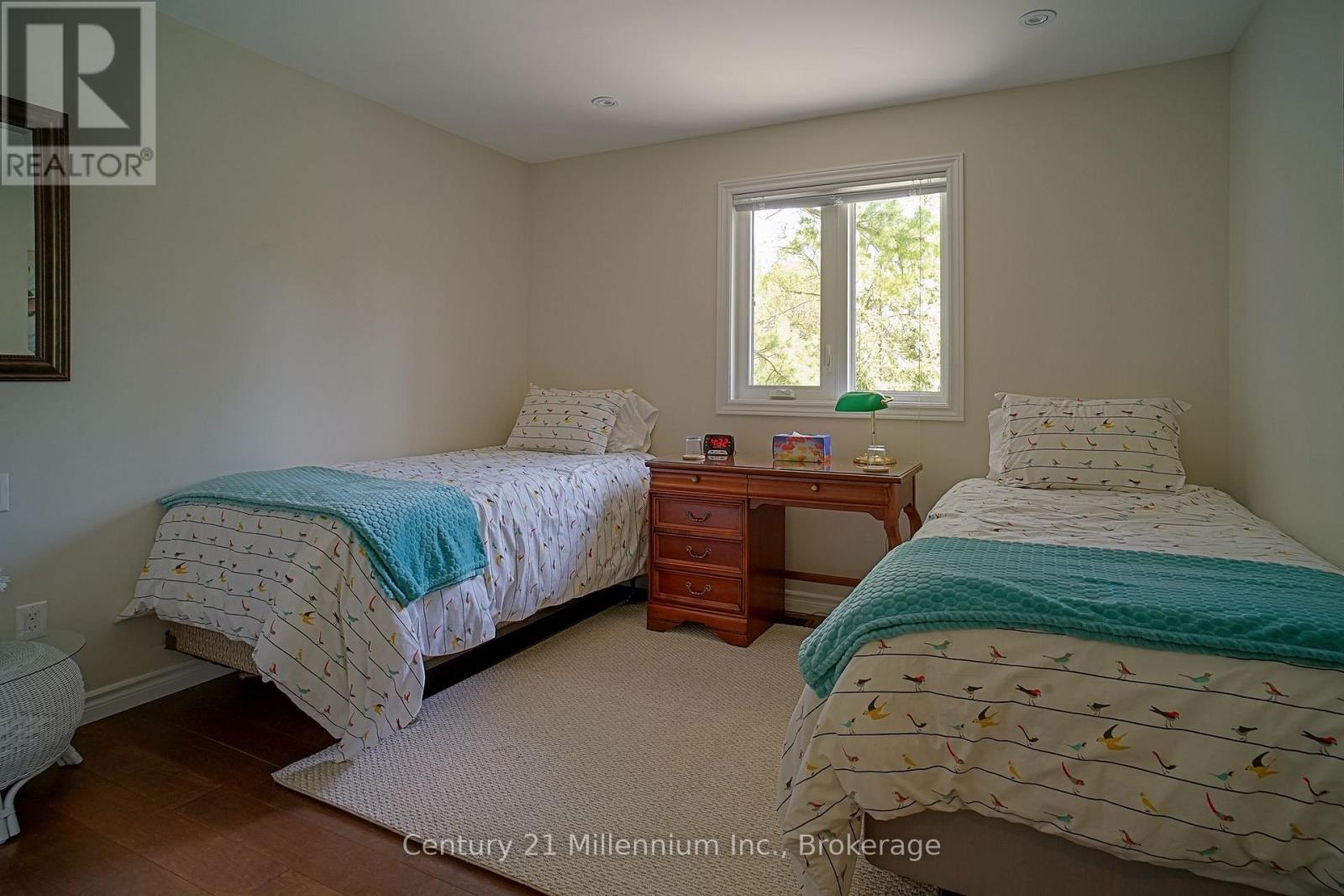 58 CEDARLANE DRIVE - 21