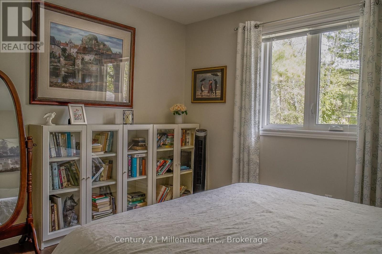 58 CEDARLANE DRIVE - 24