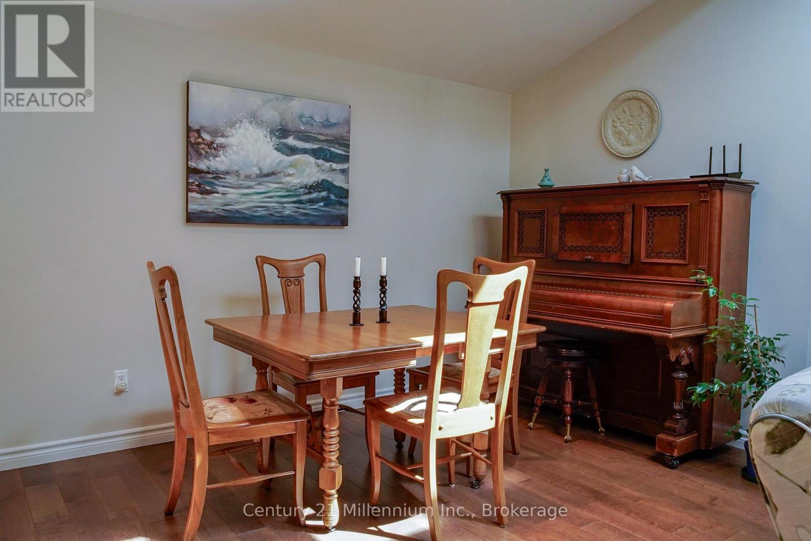 58 CEDARLANE DRIVE - 9