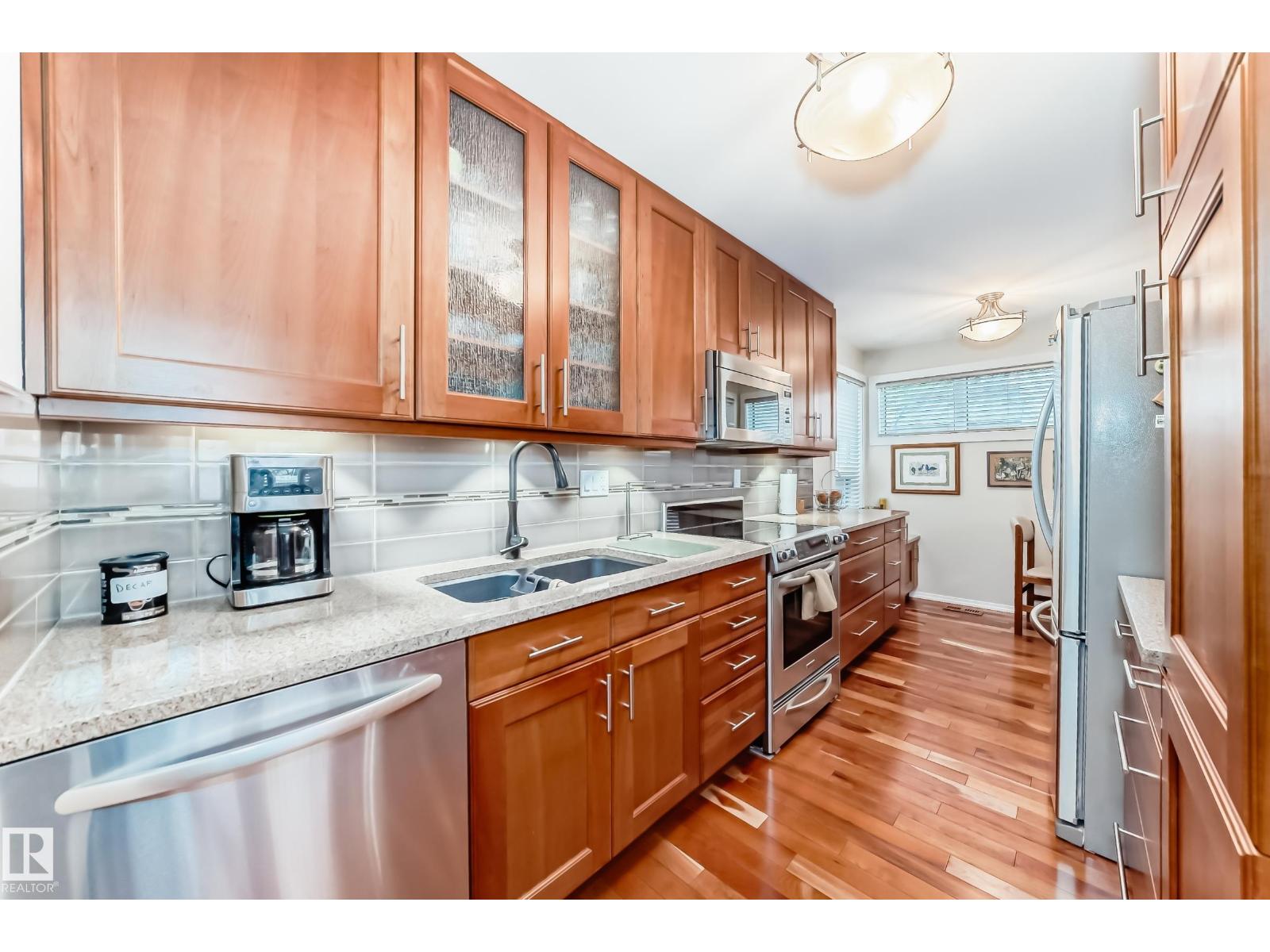 7930 111 ST NW - 8