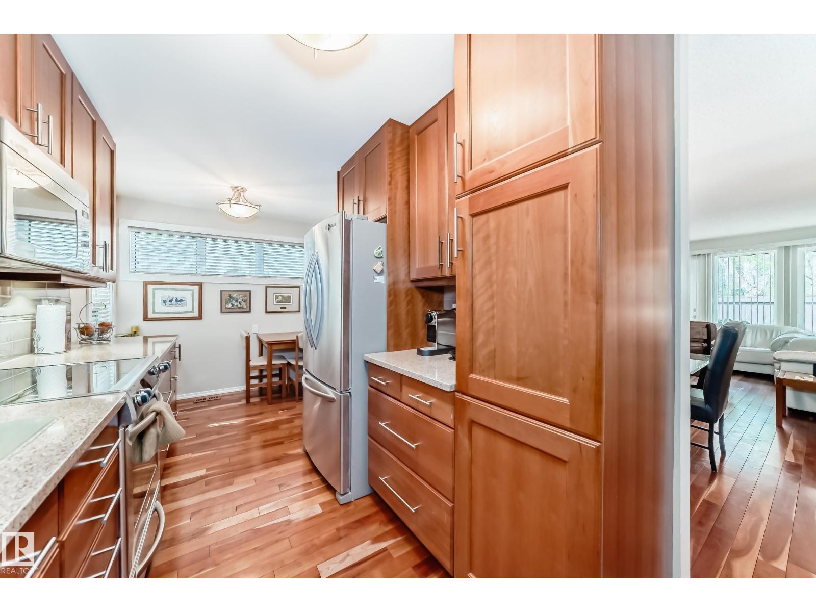 7930 111 ST NW - 10