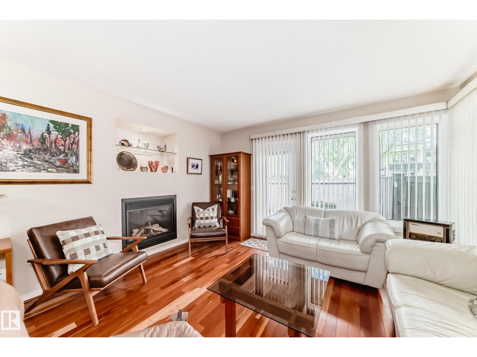 7930 111 ST NW - 19