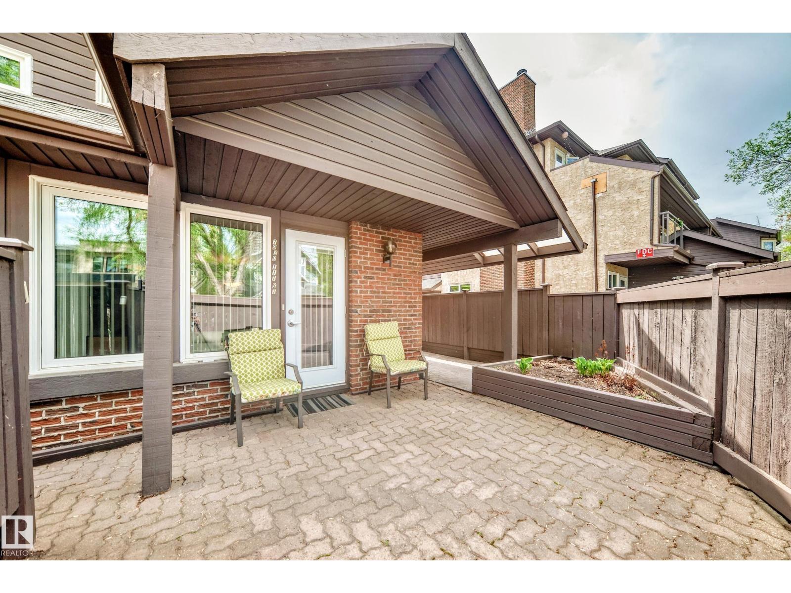 7930 111 ST NW - 23
