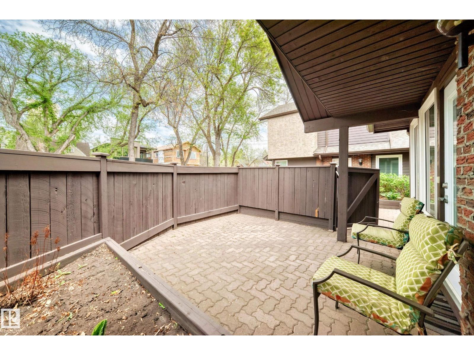 7930 111 ST NW - 21