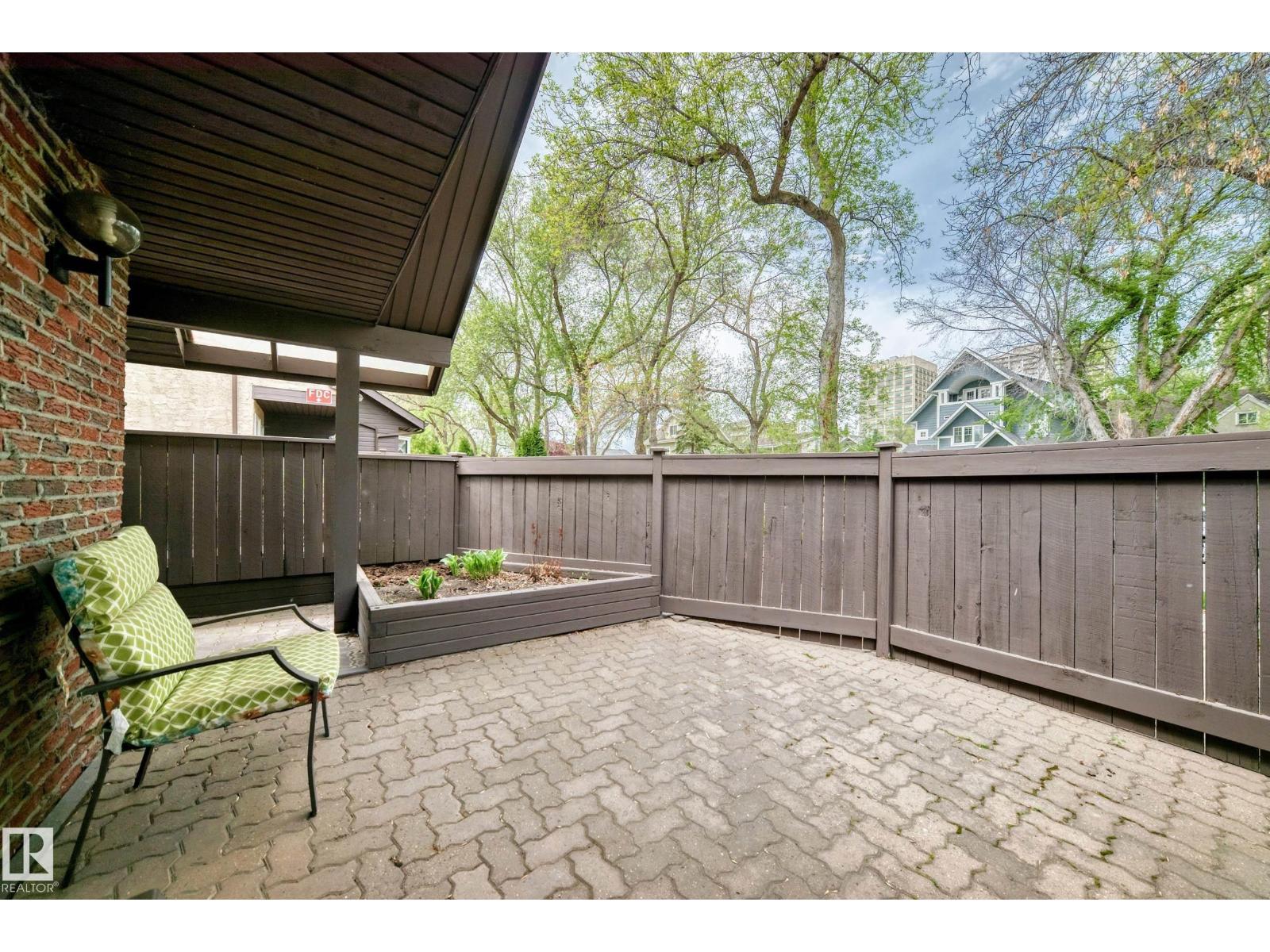 7930 111 ST NW - 20