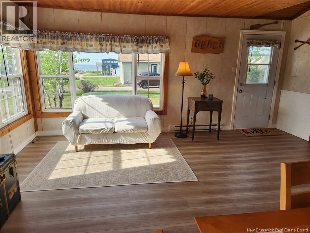6 Alban Road - 12