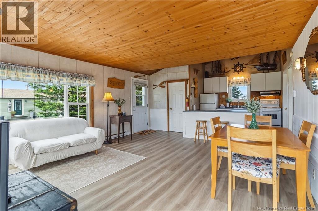 6 Alban Road - 11