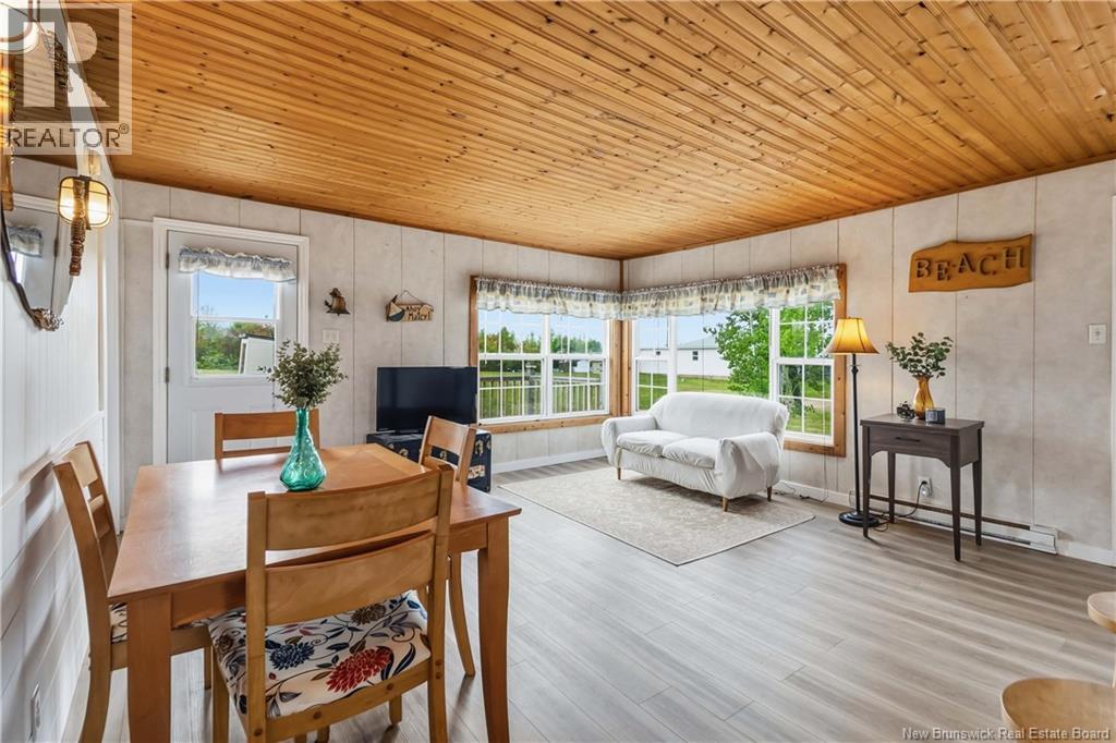 6 Alban Road - 16