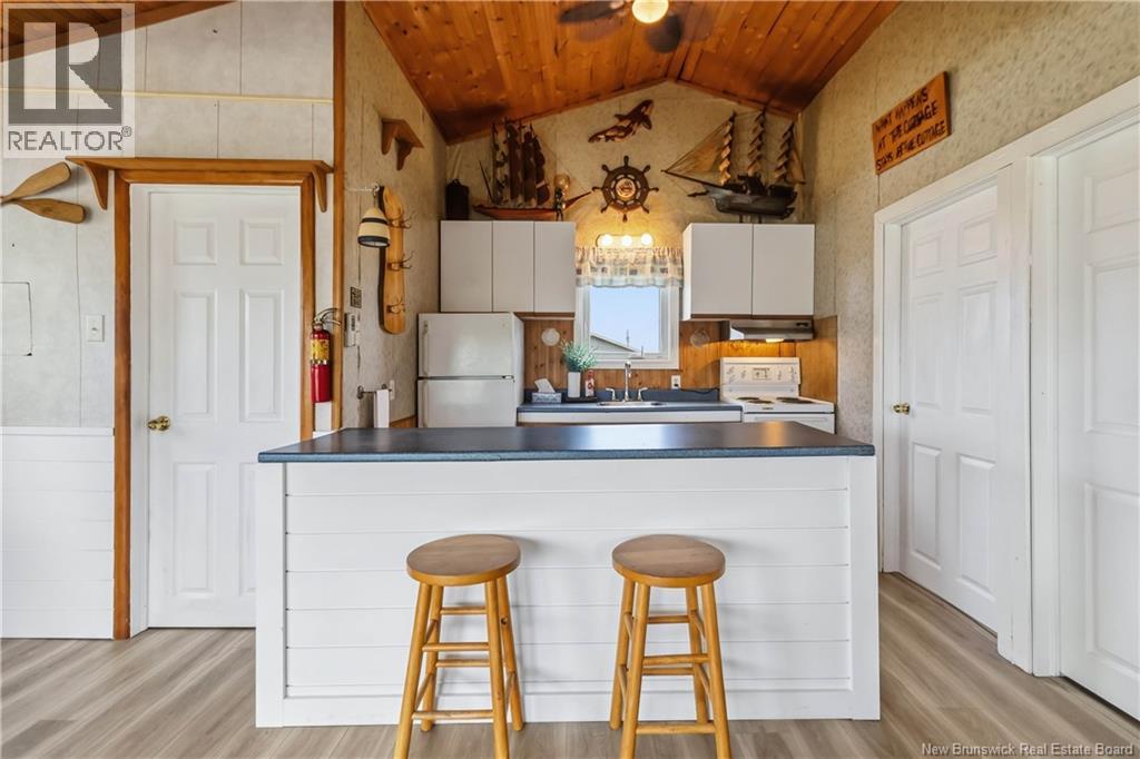 6 Alban Road - 18