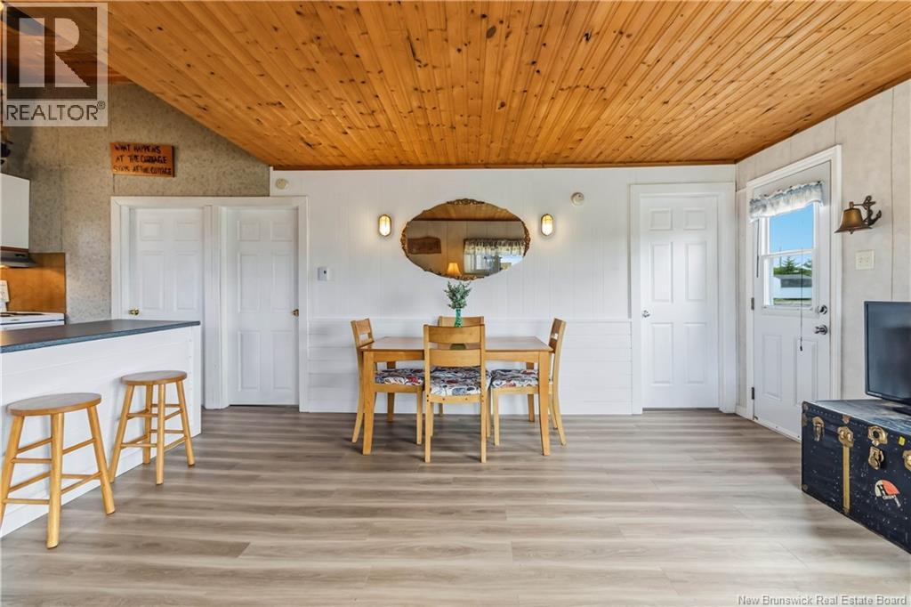 6 Alban Road - 13