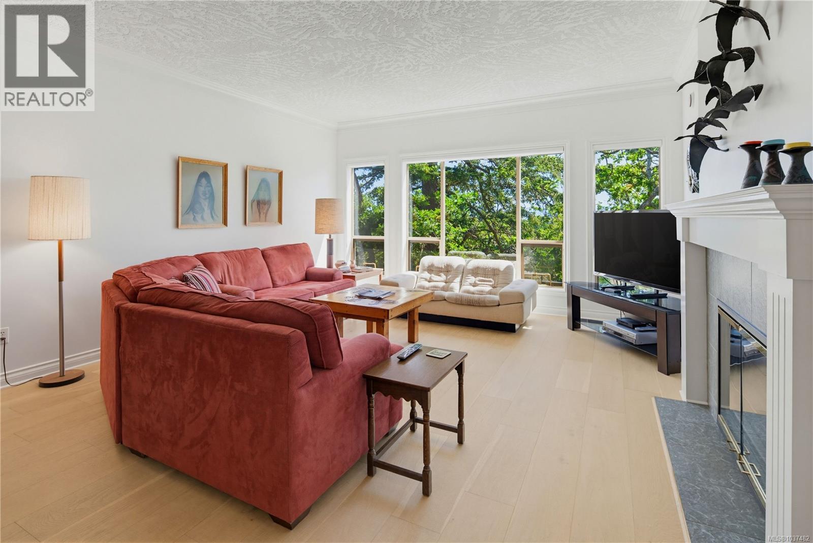 #3 4305 Maltwood Lane - 14