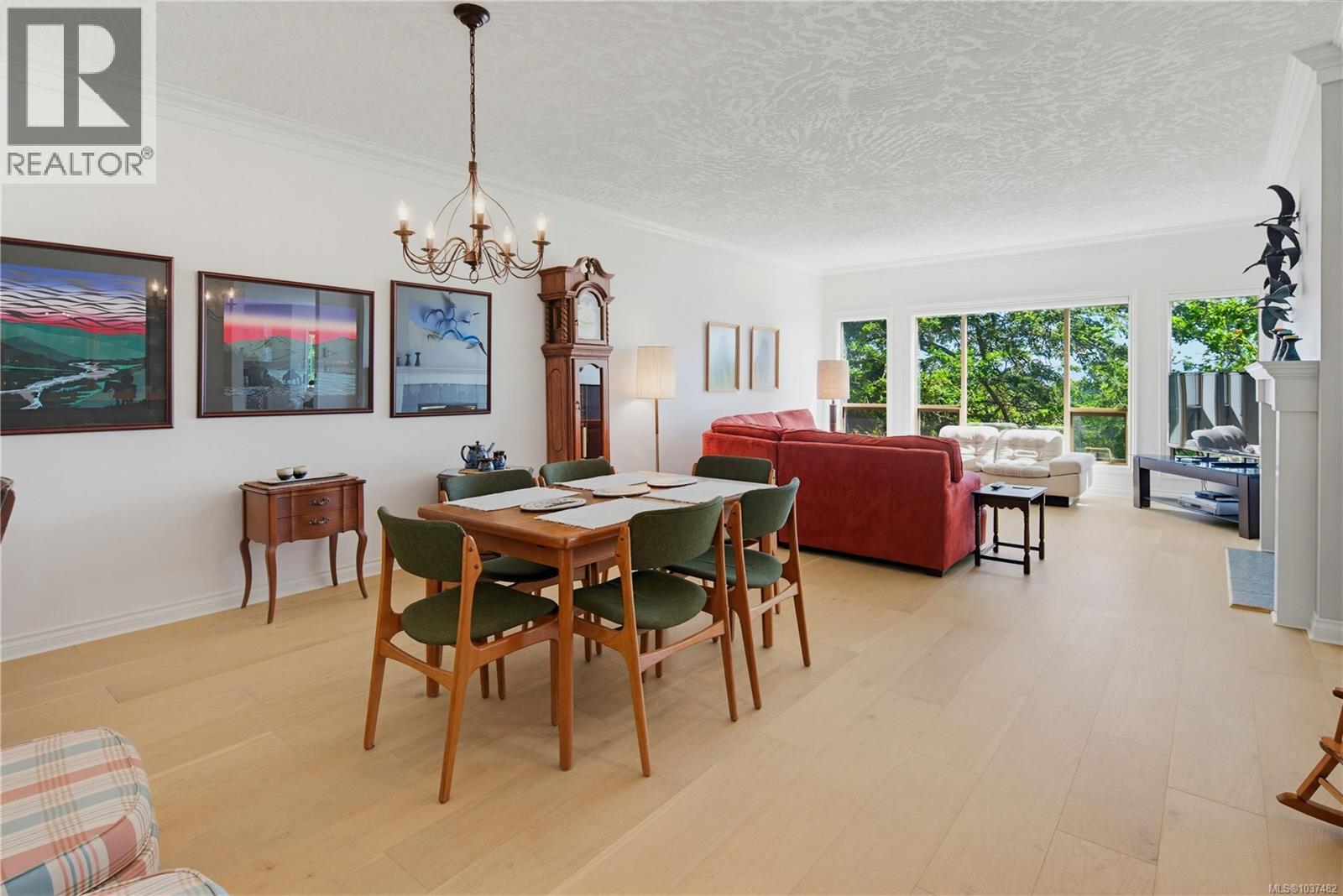 #3 4305 Maltwood Lane - 12