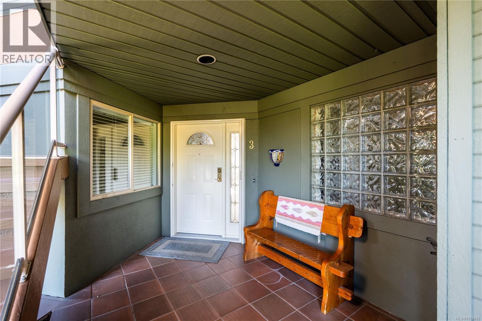 #3 4305 Maltwood Lane - 6