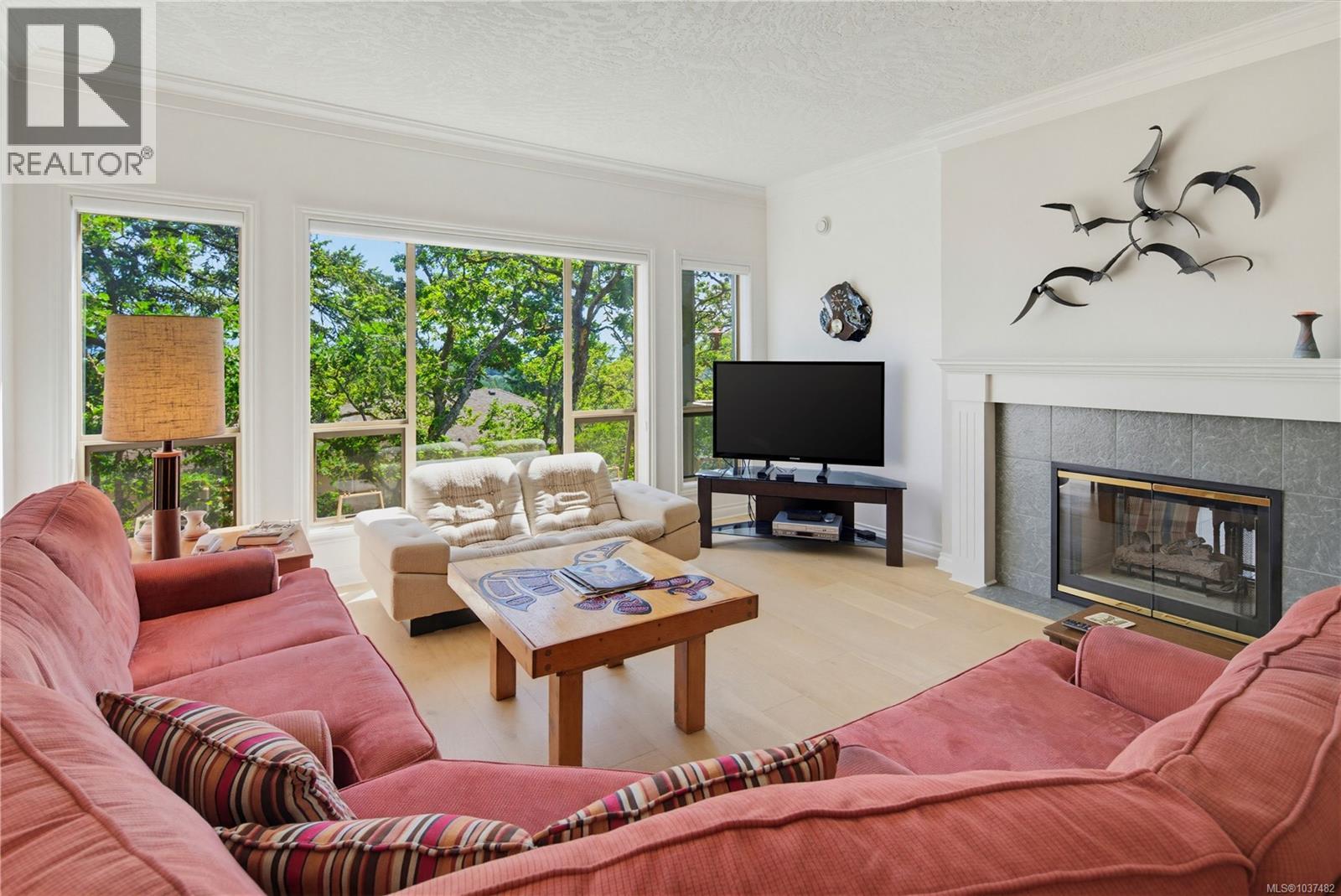 #3 4305 Maltwood Lane - 15