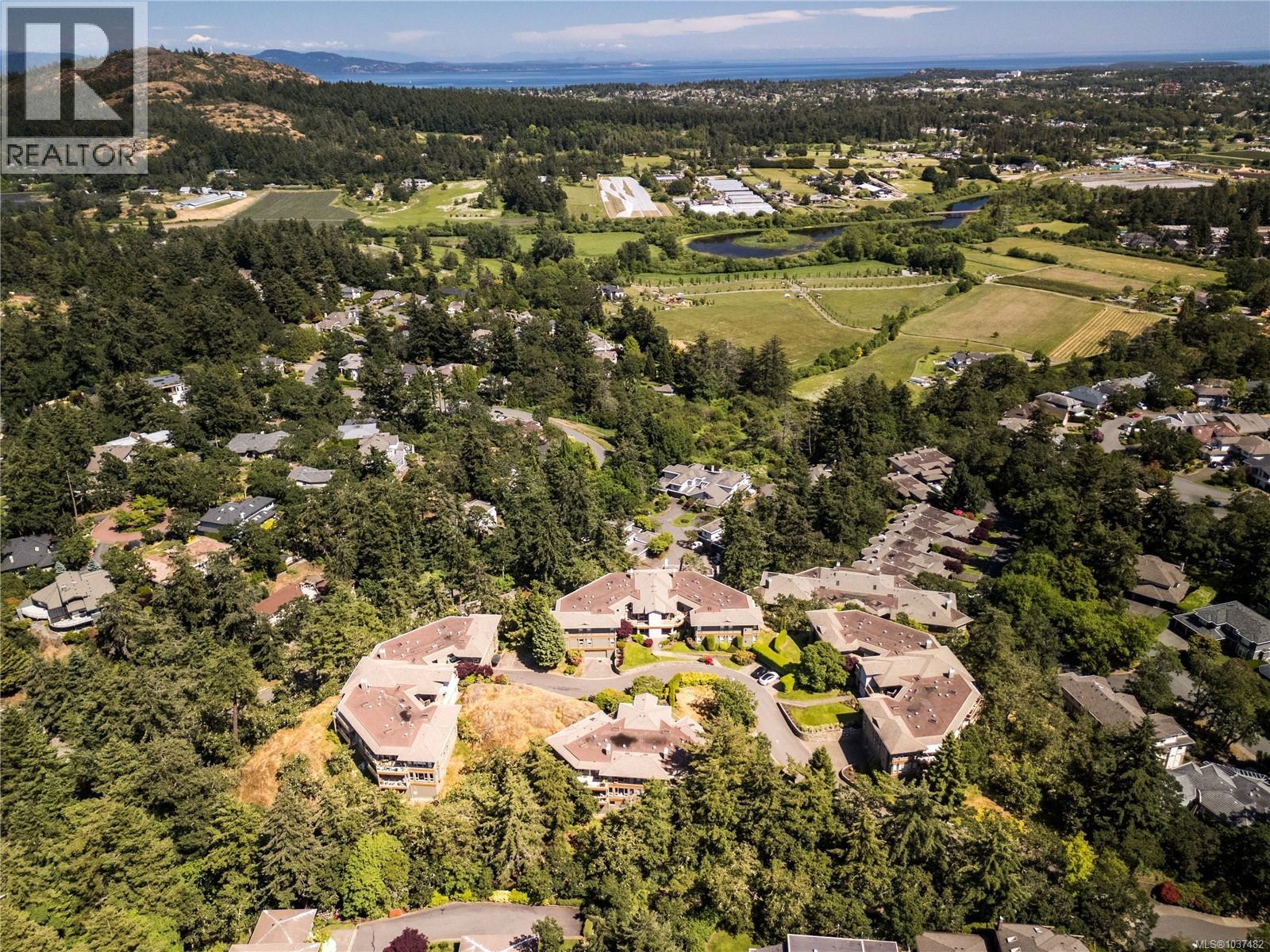 #3 4305 Maltwood Lane - 50