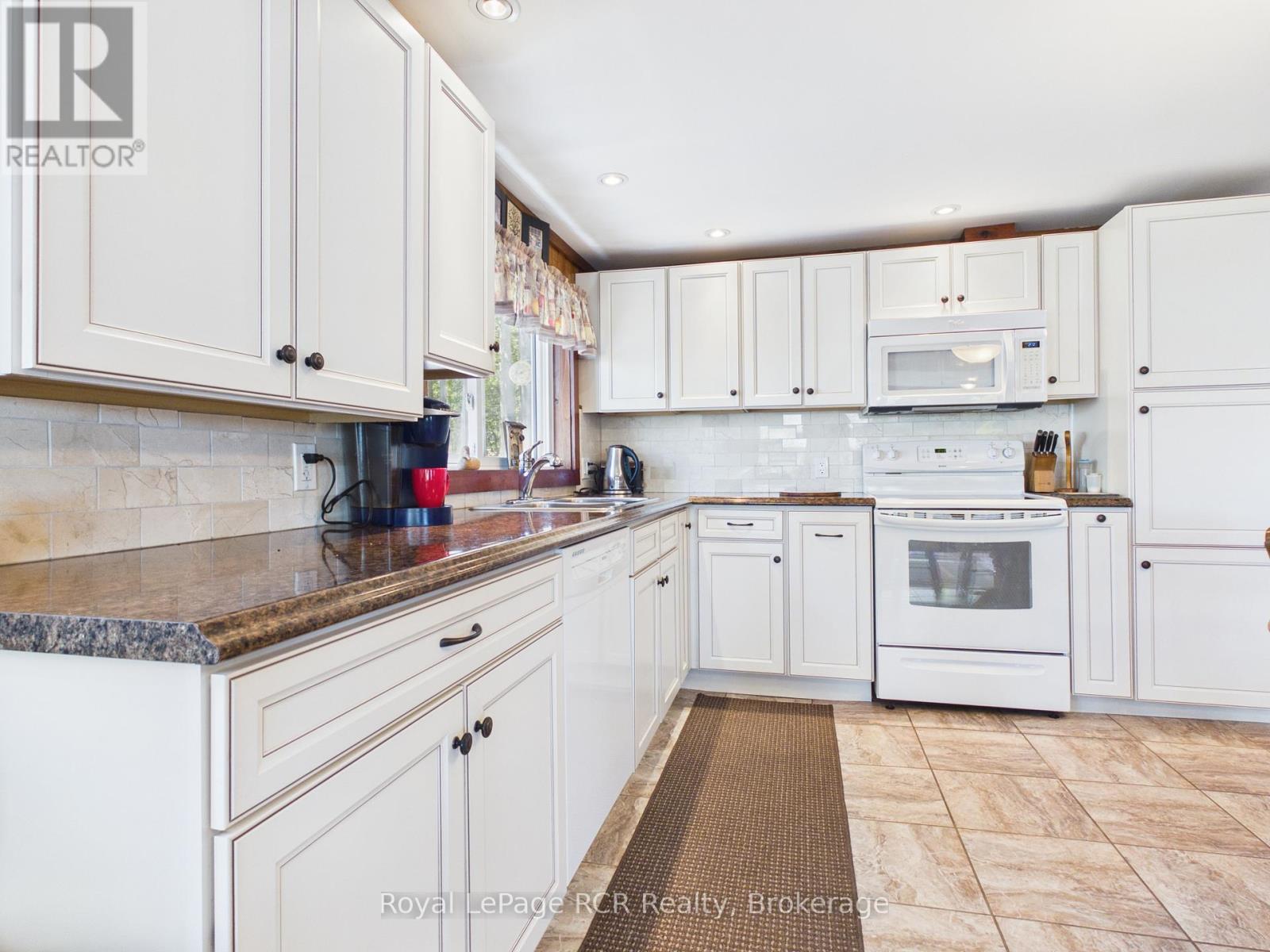 94 TAMARAC ROAD - 6