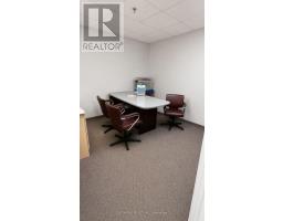 8 - 56 Pennsylvania Avenue, Vaughan, ON L4K3V9 Photo 6