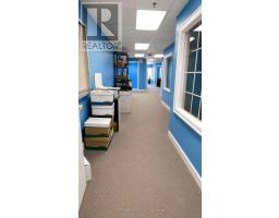 8 - 56 Pennsylvania Avenue, Vaughan, ON L4K3V9 Photo 8