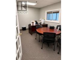 8 - 56 Pennsylvania Avenue, Vaughan, ON L4K3V9 Photo 9