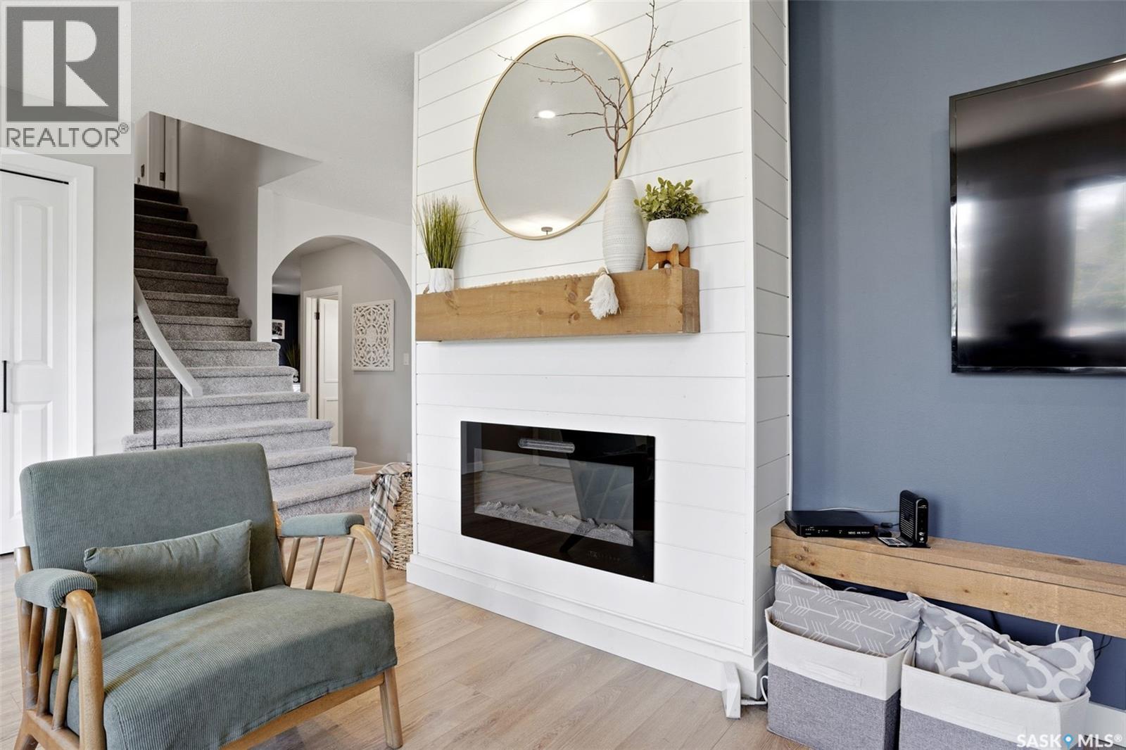 10 Louise CRESCENT - 7