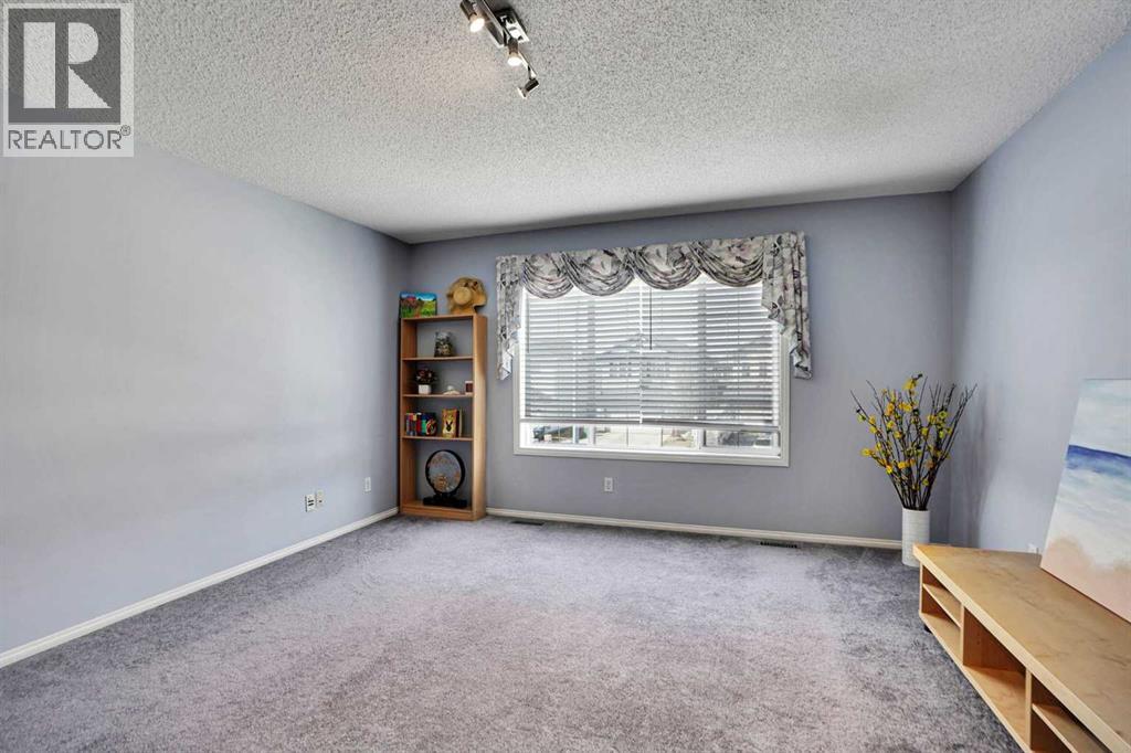 234 Saddlecreek Point NE - 19
