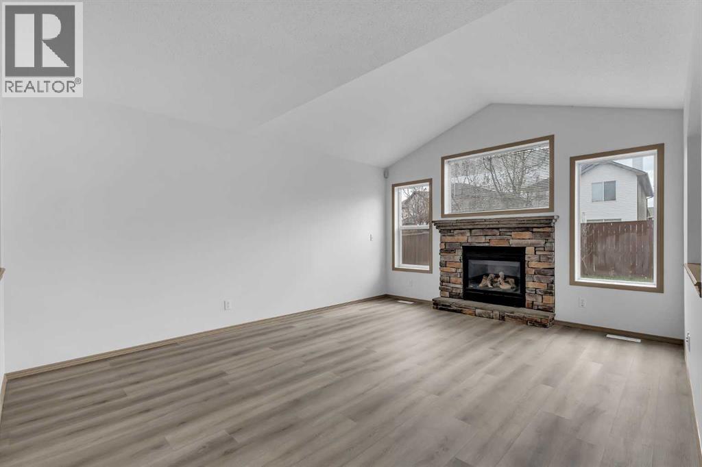 35 New Brighton Manor SE - 4