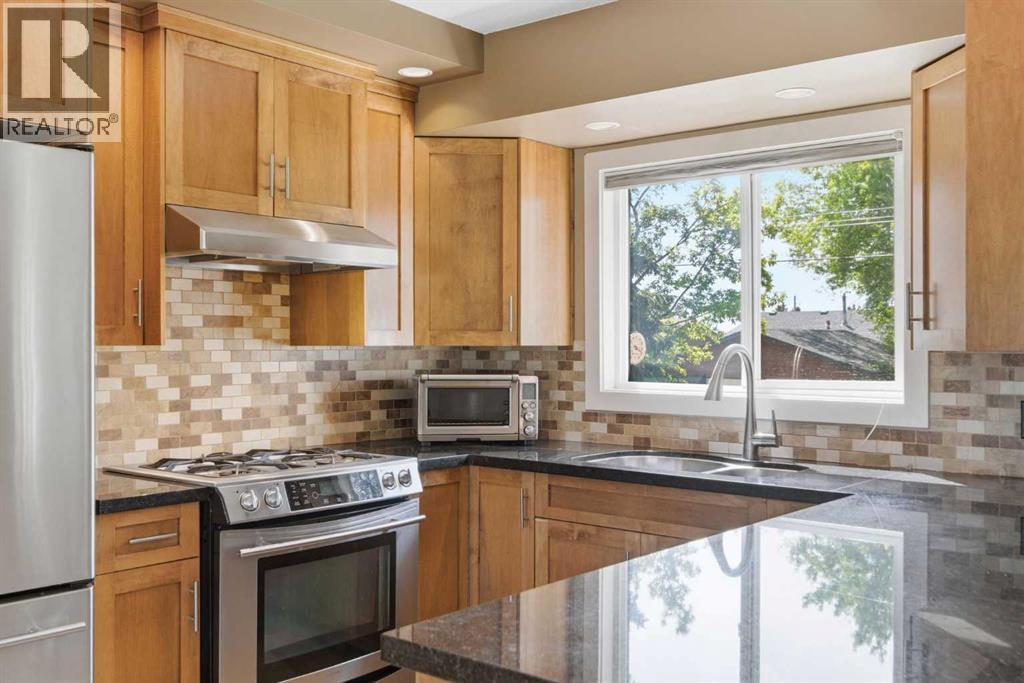 351 Queen Charlotte Road SE - 15